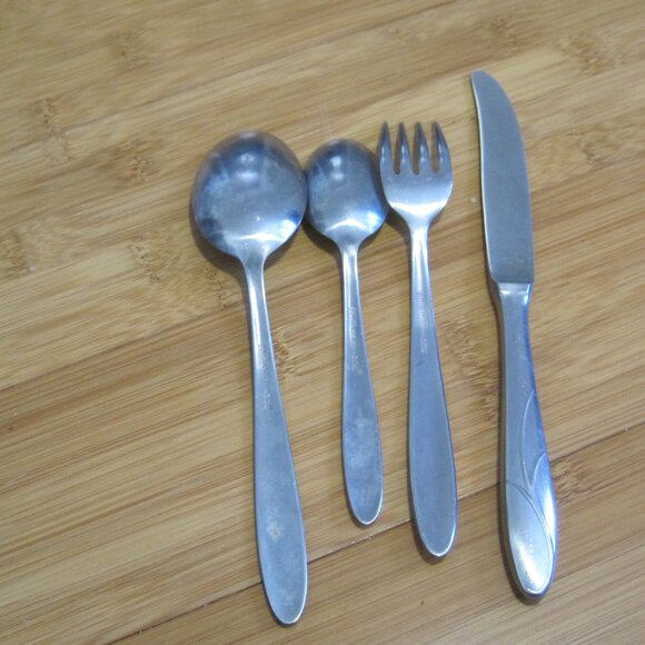 35 Pcs. SOLINGEN Silverware Flatware Sets. 5  table spoons and 10 each ETC. - Picture 2 of 4
